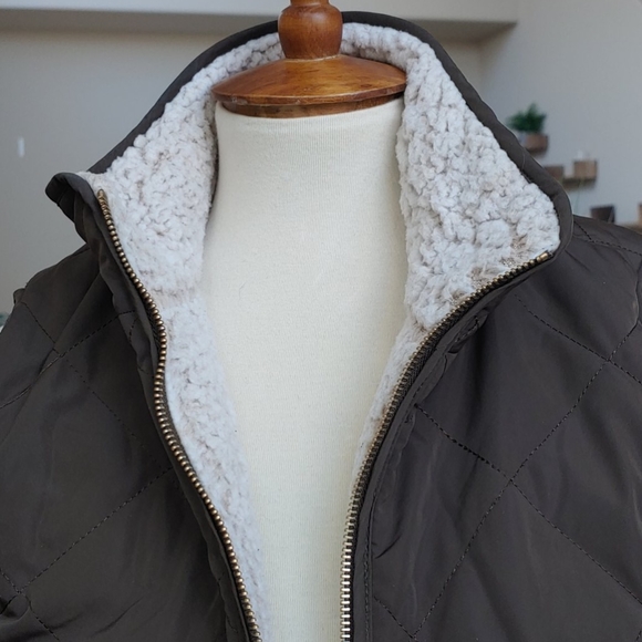 J.Crew Reversible Green/Gold/Cream Full Zip Vest - Picture 7 of 8